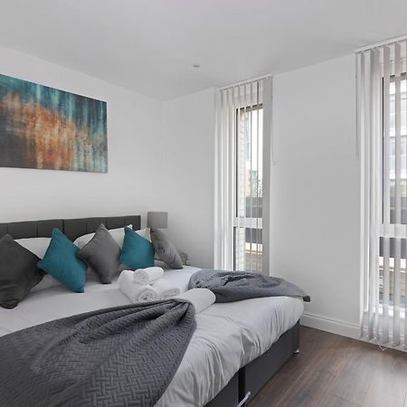 Spacious, Bright & Modern 1 & 2 Bed Apartments At Sligo House - Central Watford Watford  Exteriér fotografie