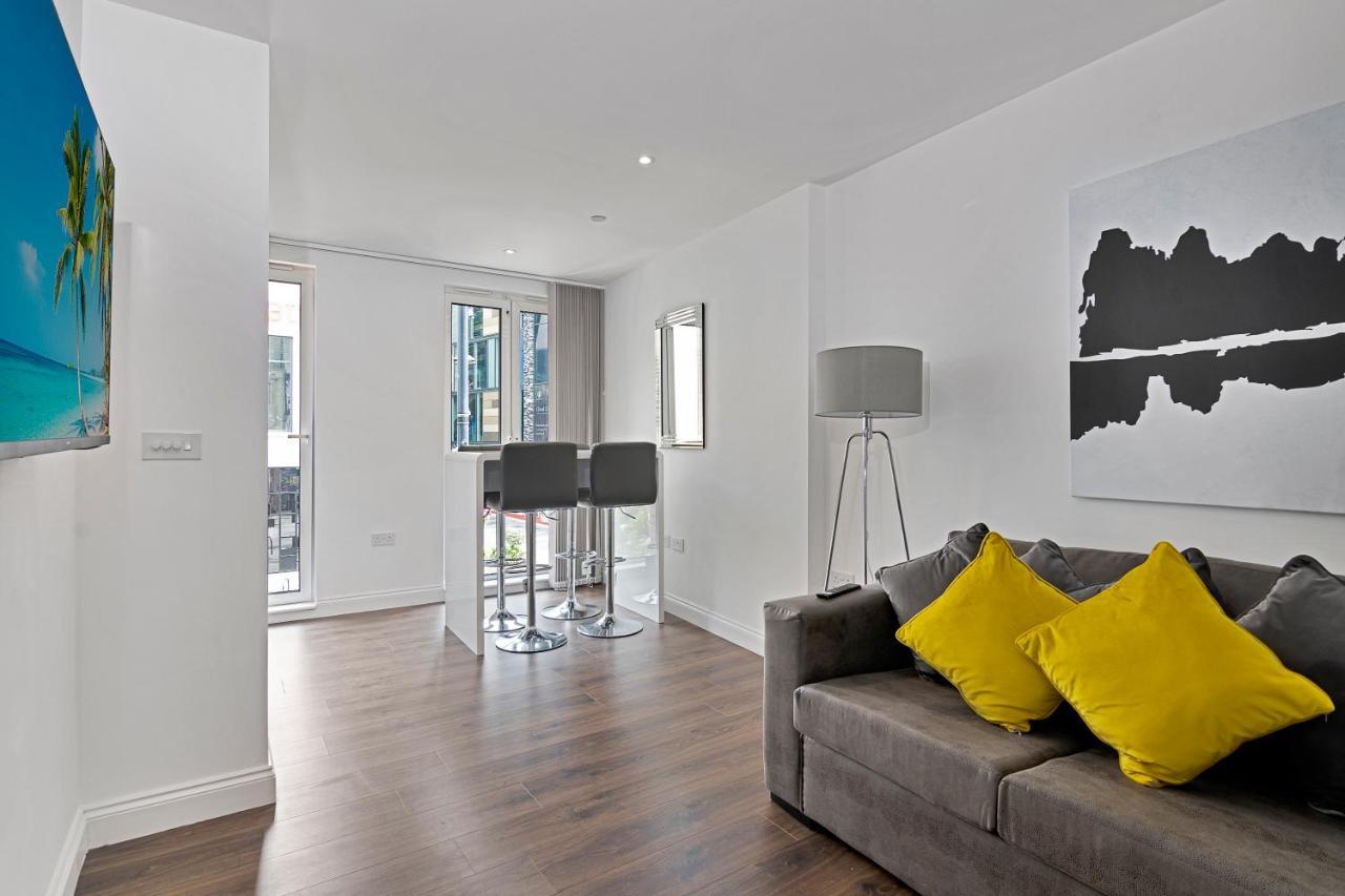 Spacious, Bright & Modern 1 & 2 Bed Apartments At Sligo House - Central Watford Watford  Exteriér fotografie