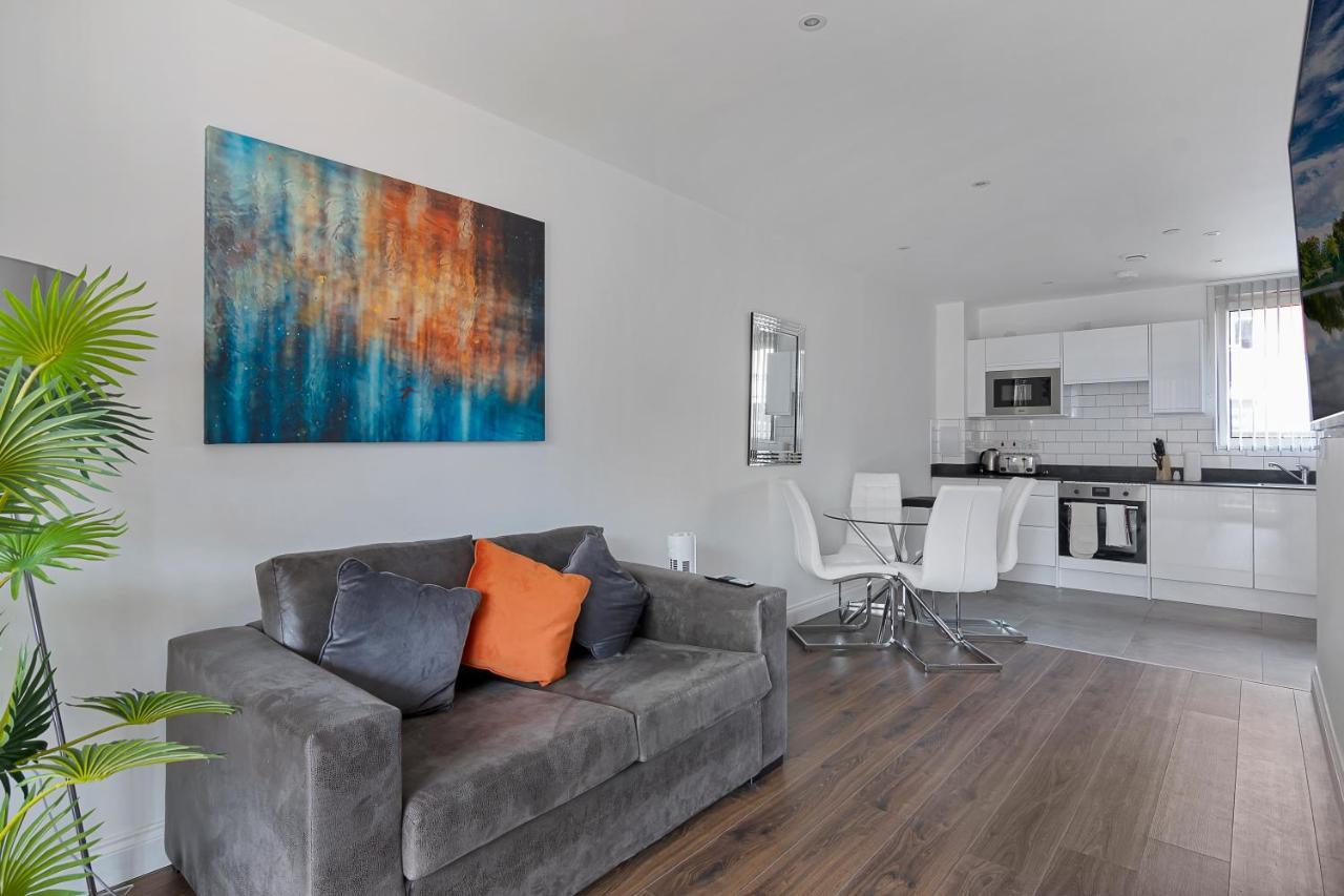 Spacious, Bright & Modern 1 & 2 Bed Apartments At Sligo House - Central Watford Watford  Exteriér fotografie