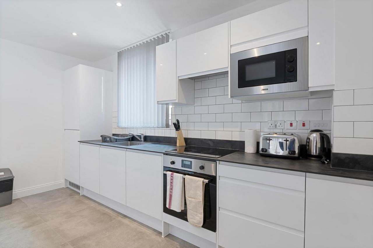 Spacious, Bright & Modern 1 & 2 Bed Apartments At Sligo House - Central Watford Watford  Exteriér fotografie