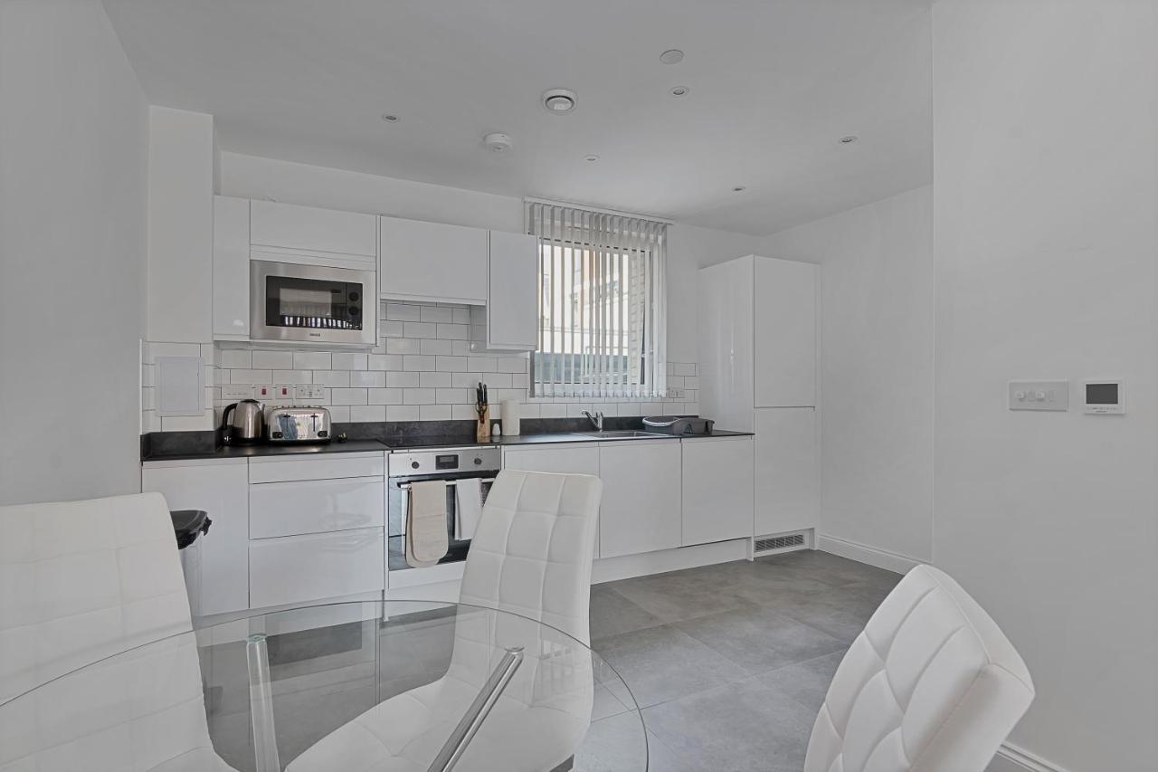 Spacious, Bright & Modern 1 & 2 Bed Apartments At Sligo House - Central Watford Watford  Exteriér fotografie
