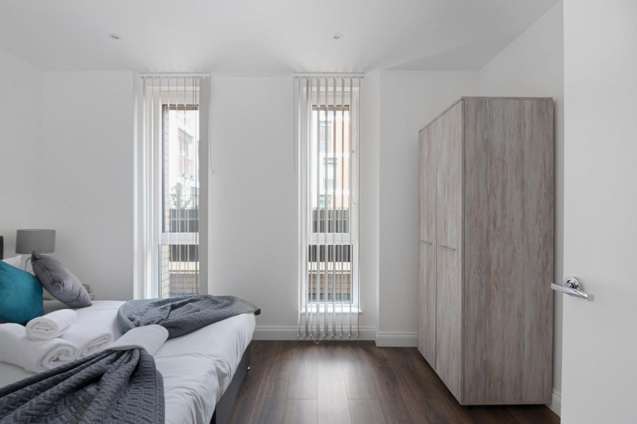 Spacious, Bright & Modern 1 & 2 Bed Apartments At Sligo House - Central Watford Watford  Exteriér fotografie