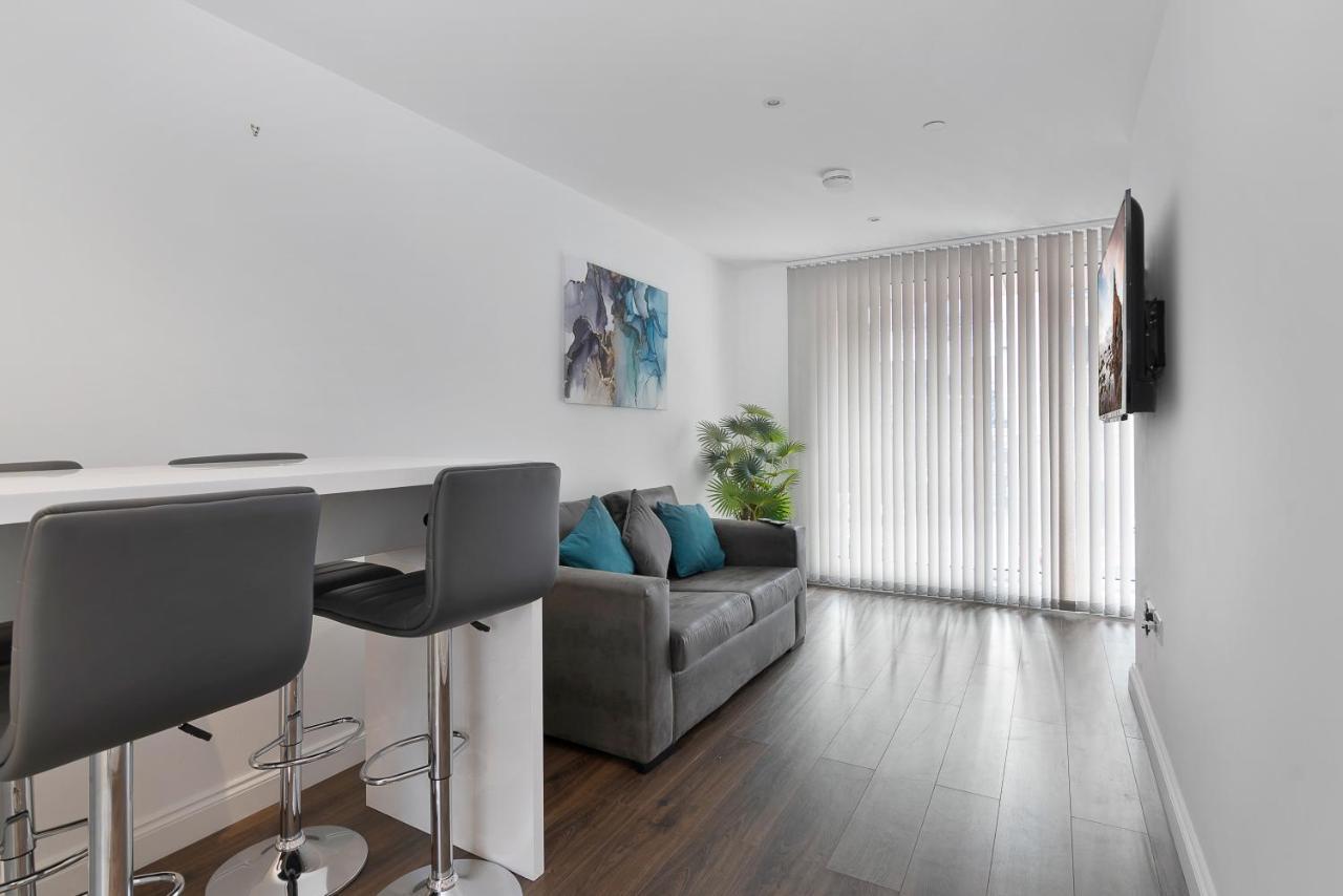 Spacious, Bright & Modern 1 & 2 Bed Apartments At Sligo House - Central Watford Watford  Exteriér fotografie