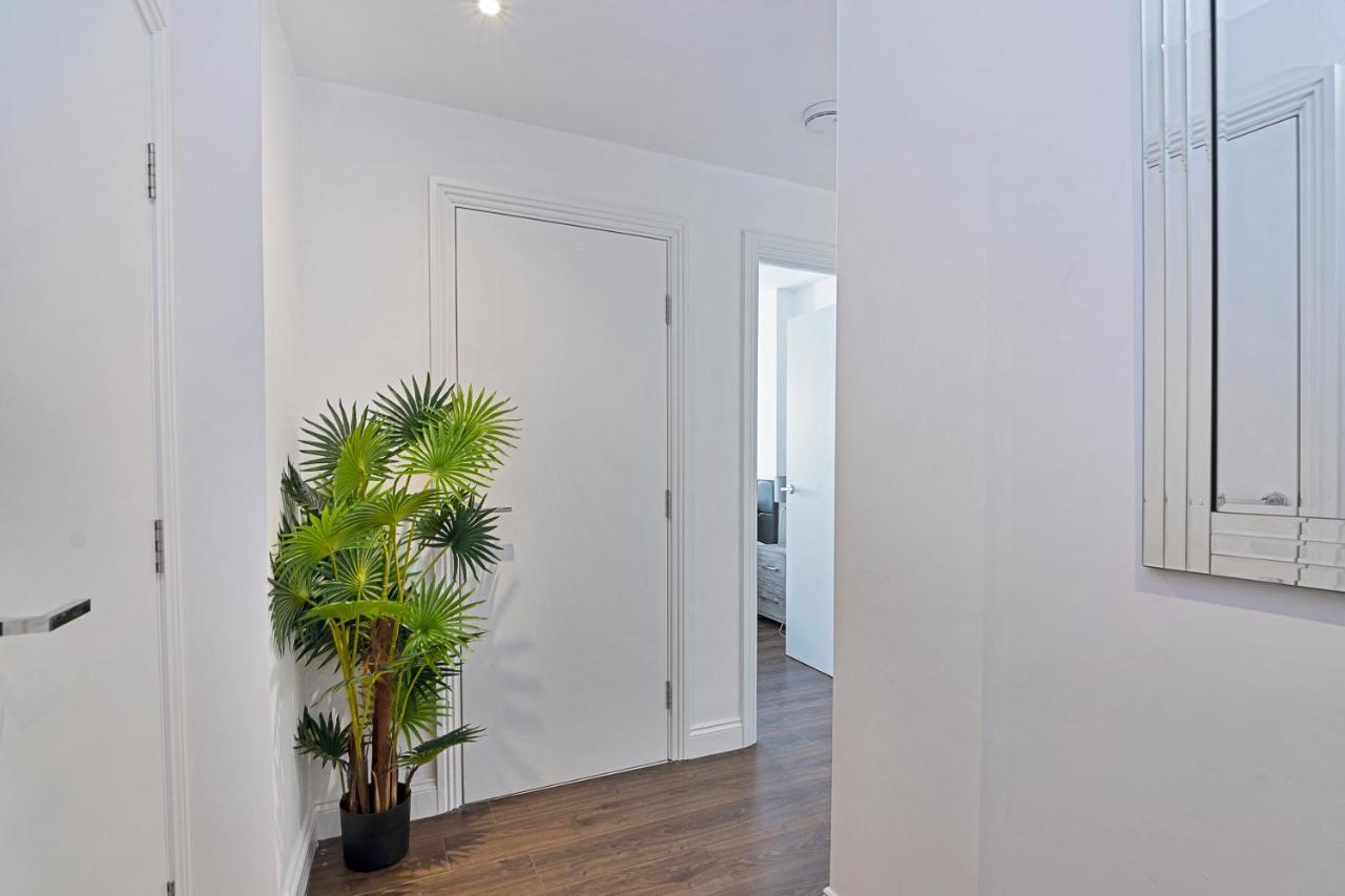 Spacious, Bright & Modern 1 & 2 Bed Apartments At Sligo House - Central Watford Watford  Exteriér fotografie